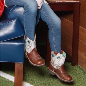 Youth Ariat Fatbaby Boots Size 2.5
